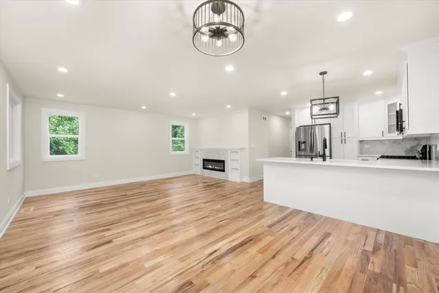 $284,900 | 1605 West Richton Road, Crete, IL 60417