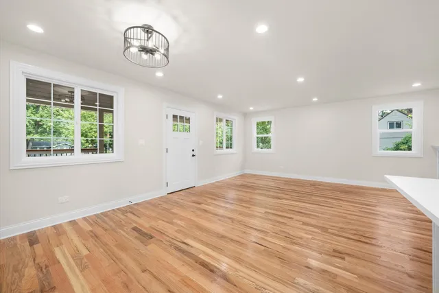 $284,900 | 1605 West Richton Road, Crete, IL 60417