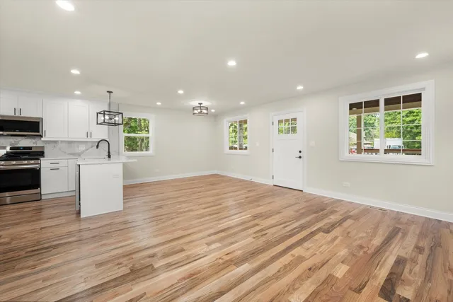 $284,900 | 1605 West Richton Road, Crete, IL 60417