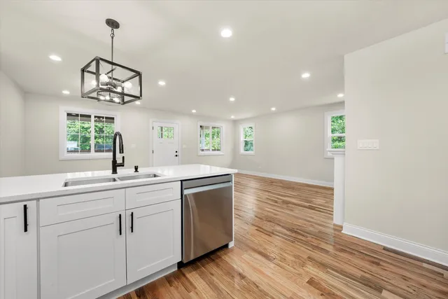 $284,900 | 1605 West Richton Road, Crete, IL 60417