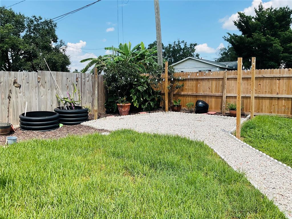 515 5th Street South Dundee, FL 33838 - Photo 31 of 74 a view of a backyard