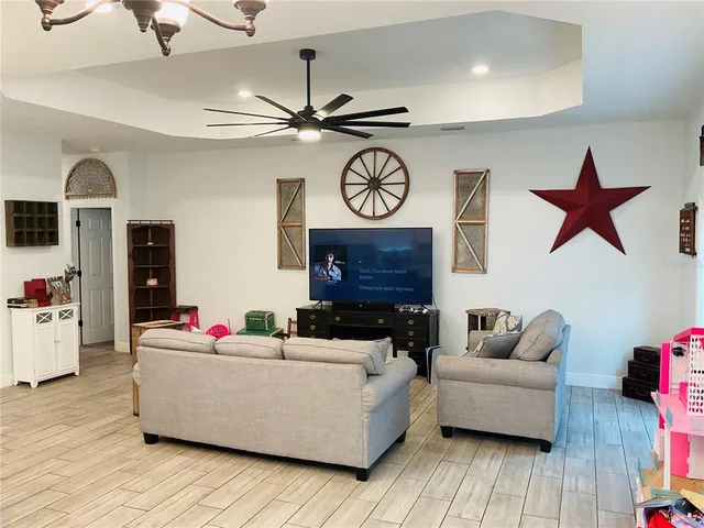 $329,900 | 515 5th Street South, Dundee, FL 33838