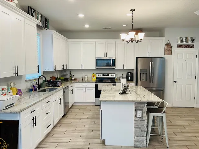 $329,900 | 515 5th Street South, Dundee, FL 33838