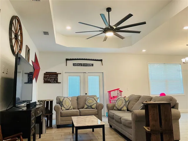 $329,900 | 515 5th Street South, Dundee, FL 33838