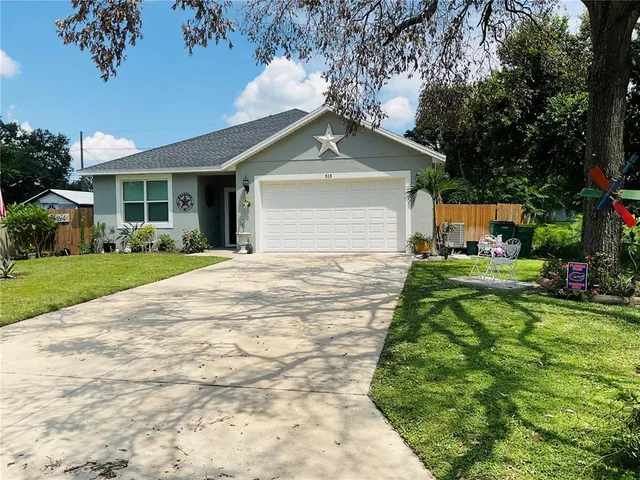 $329,900 | 515 5th Street South, Dundee, FL 33838