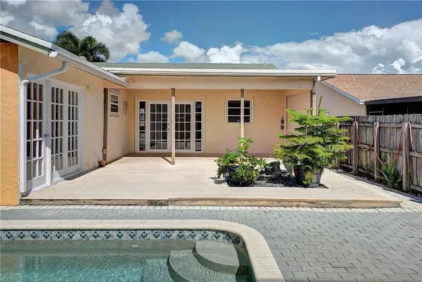 $5,000 | 548 Northwest 54th Street, Boca Raton, FL 33487