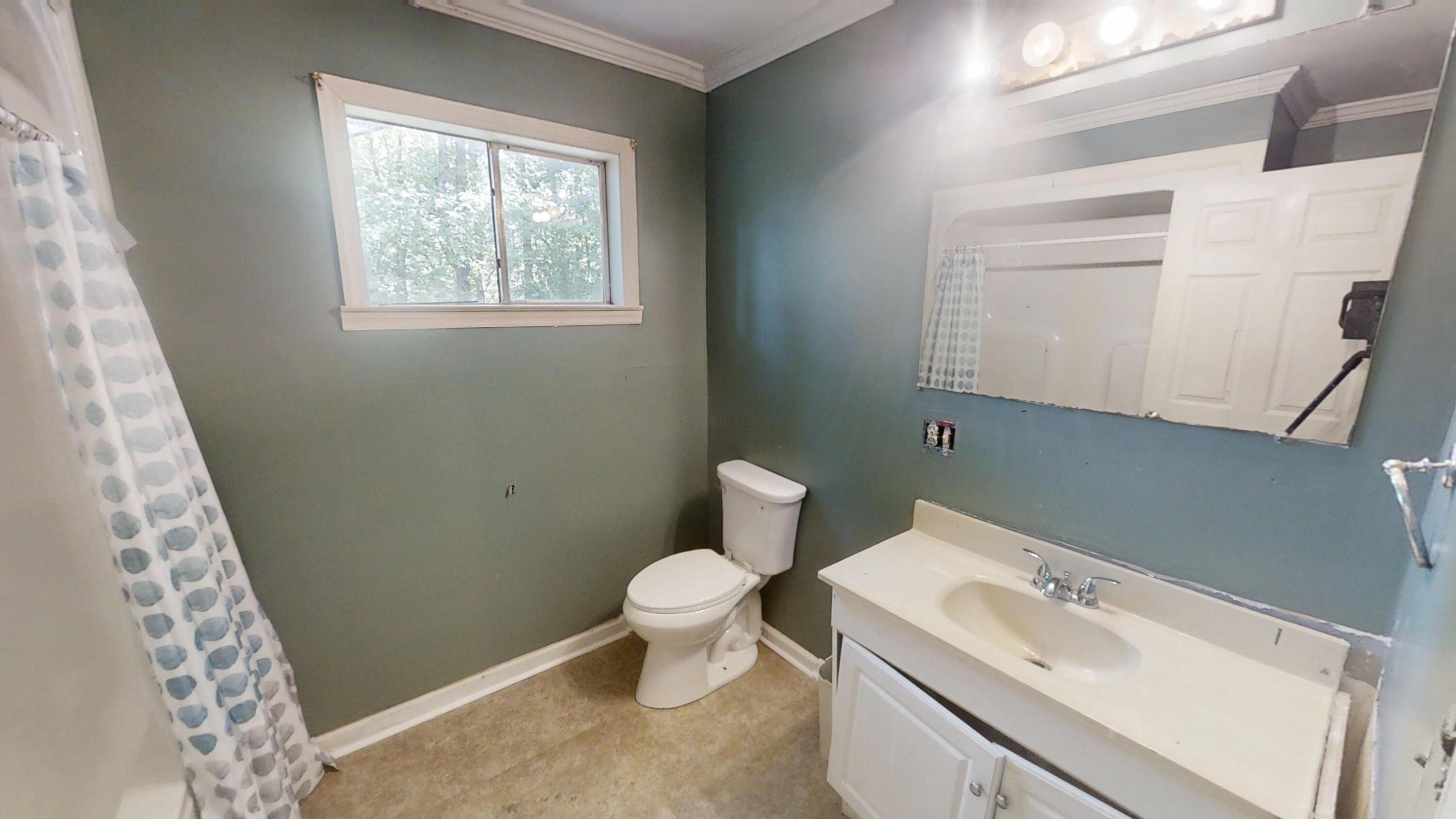 523 Cannon Road LaFayette, GA 30728 - Photo 19 of 26 523-Cannon-1st-bathroom