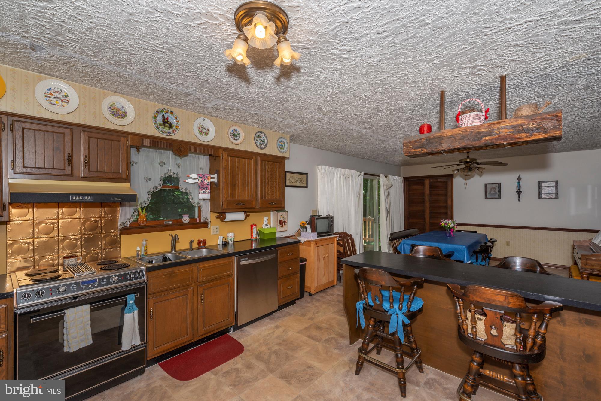 5093 Waltersdorff Road Spring Grove, PA 17362 - Photo 10 of 25