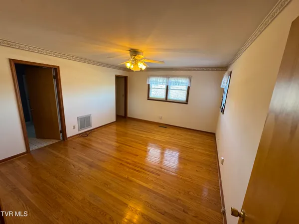$479,000 | 1763 Sylvan Hill Road, Elizabethton, TN 37643