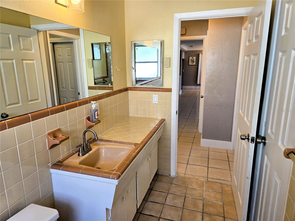 530 Lillian Drive Madeira Beach, FL 33708 - Photo 34 of 56