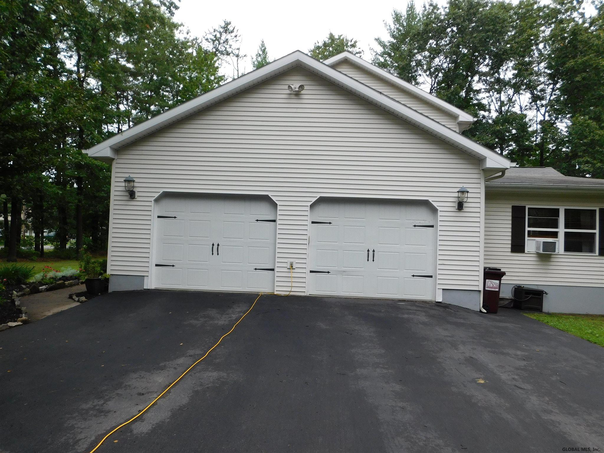 180 Redmond Road Moreau, NY 12831 - Photo 6 of 30 Photo 6