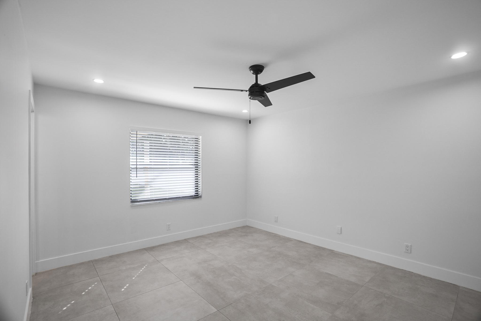 9490 Richmond Circle Boca Raton, FL 33434 - Photo 11 of 22 9490 RICHMOND CIRCLE