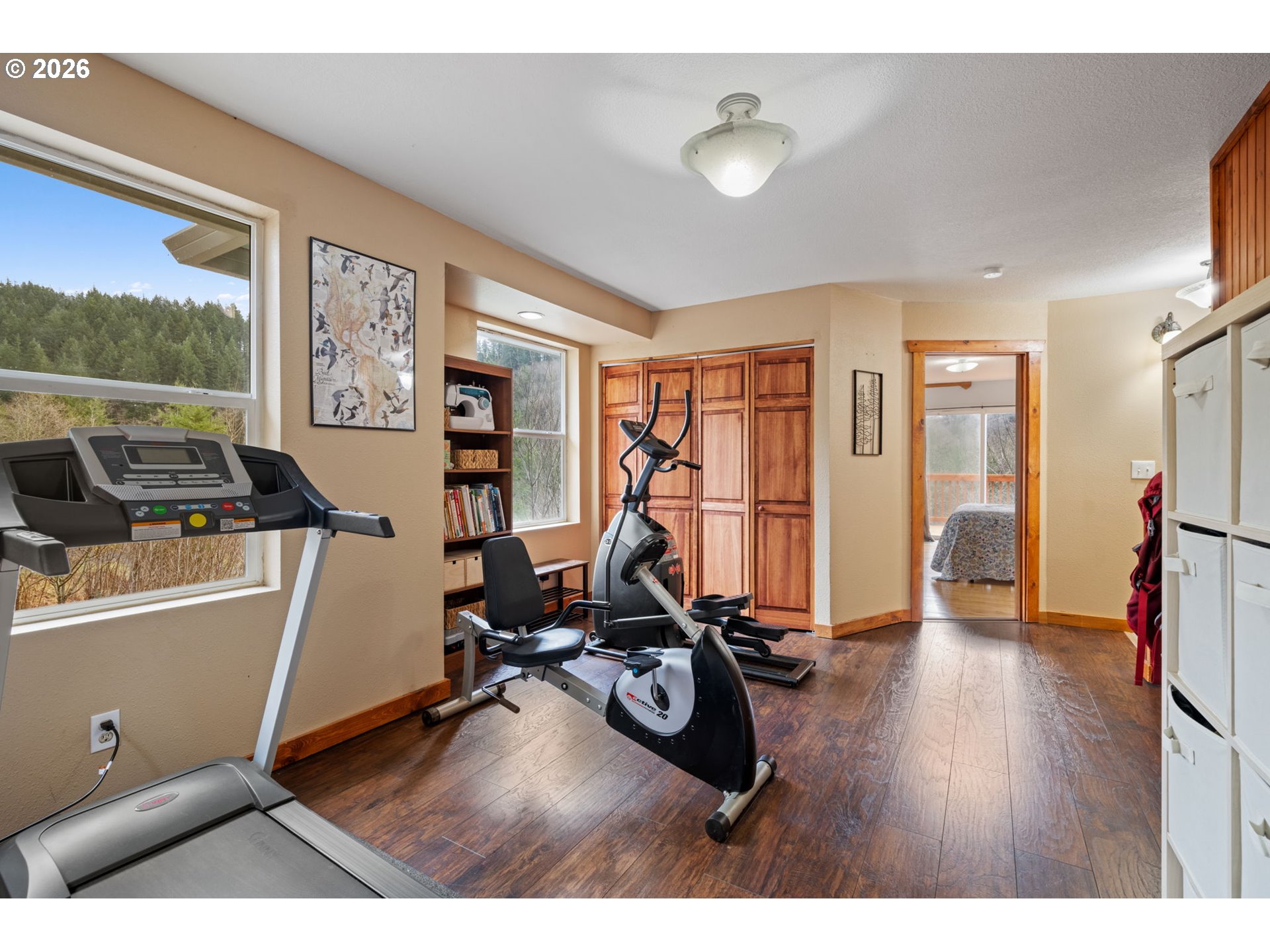 38220 Northeast Sunset Falls Road Yacolt, WA 98675 - Photo 27 of 40 a view of a room with gym equipment