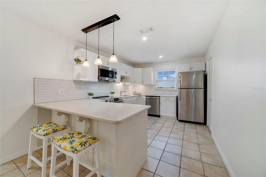 525 South Conway Road, Unit 51 Orlando, FL 32807 - Photo 4 of 17 Gallery Image 4