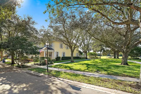 $2,000,000 | 206 Barbados Drive, Jupiter, FL 33458