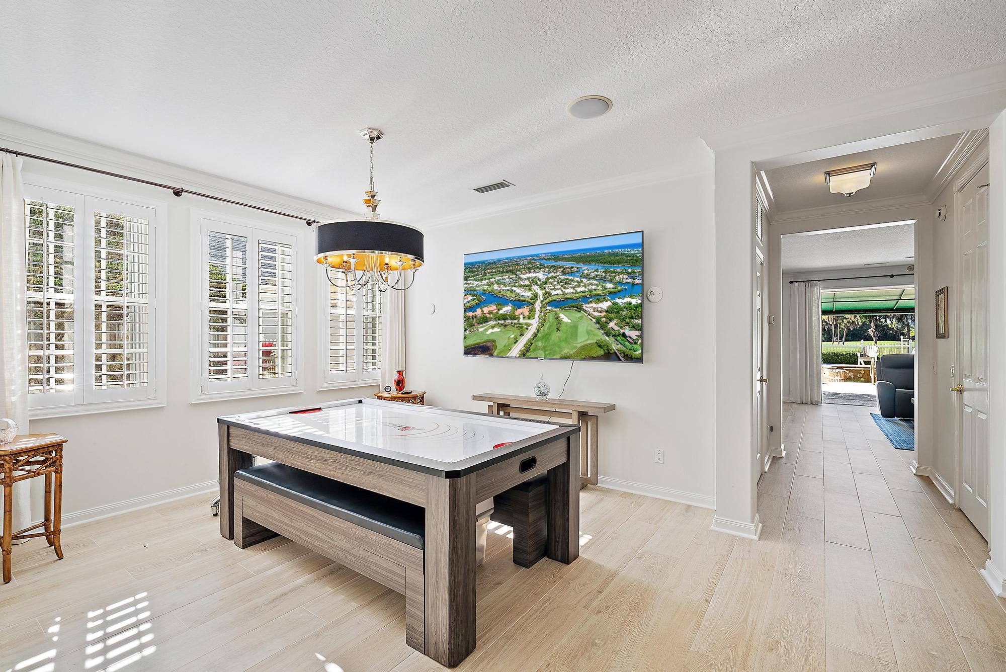 206 Barbados Drive Jupiter, FL 33458 - Photo 4 of 43 Dining Room