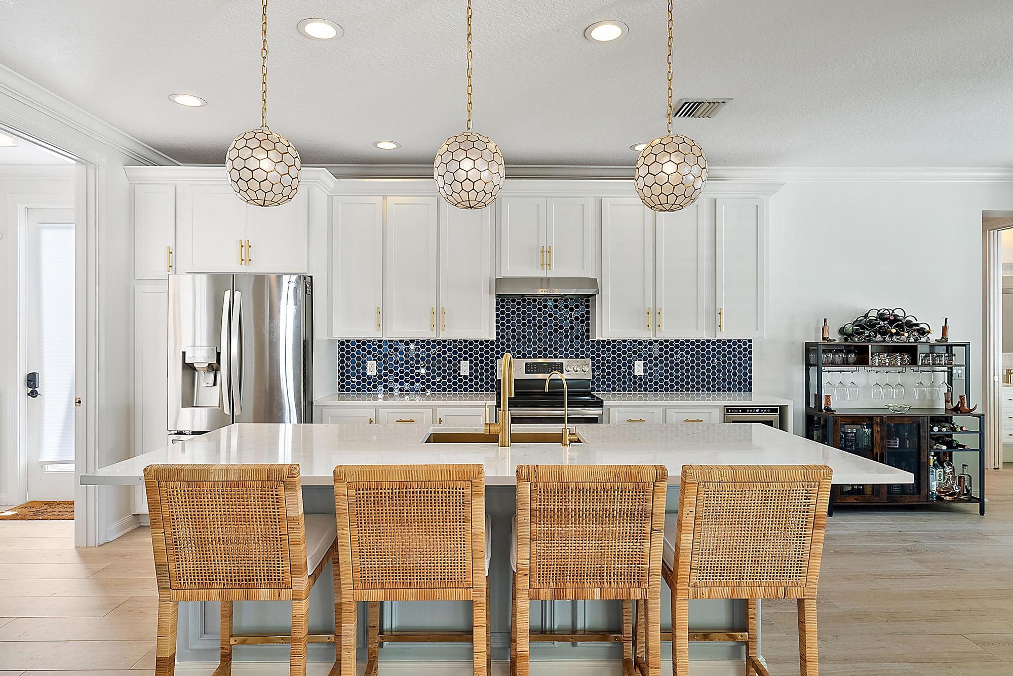 206 Barbados Drive Jupiter, FL 33458 - Photo 10 of 43 Kitchen