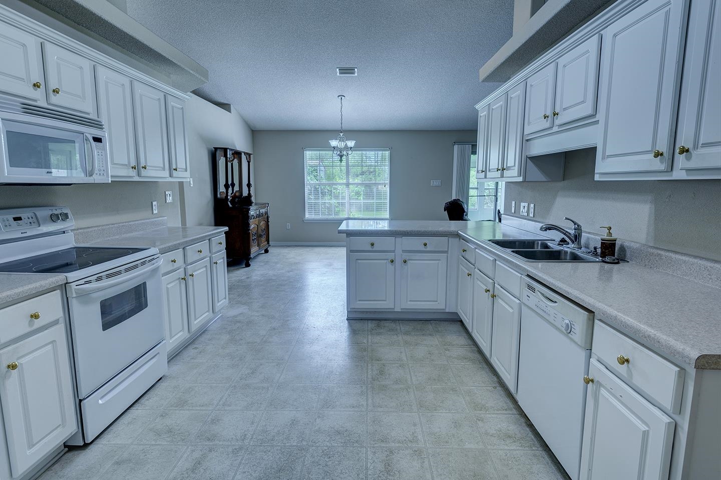14661 Pawnee Court Foley, AL 36535 - Photo 3 of 17