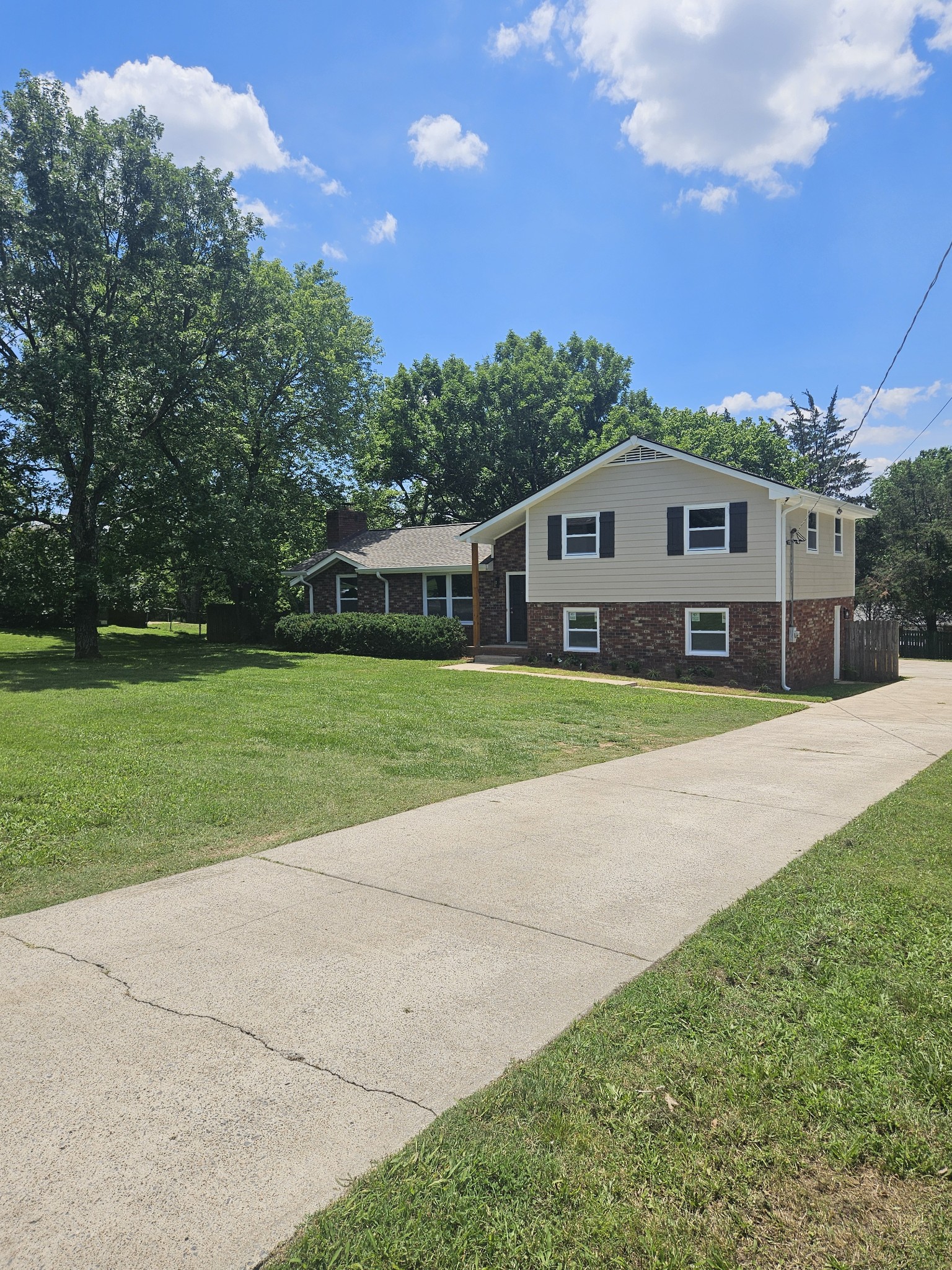 258 Indian Lake Road Hendersonville, TN 37075 - Photo 5 of 20