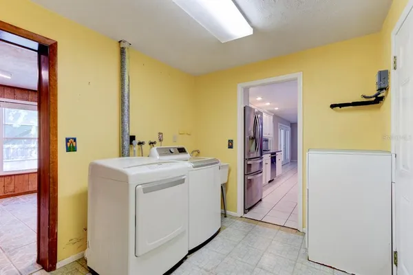 $369,900 | 897 Lindenwood Circle North, Ormond Beach, FL 32174