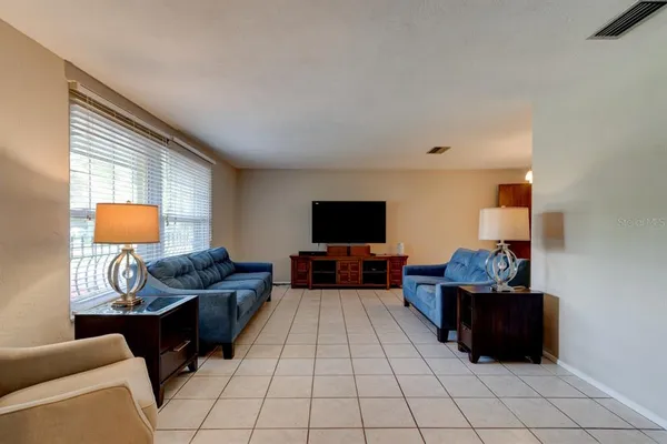 $369,900 | 897 Lindenwood Circle North, Ormond Beach, FL 32174
