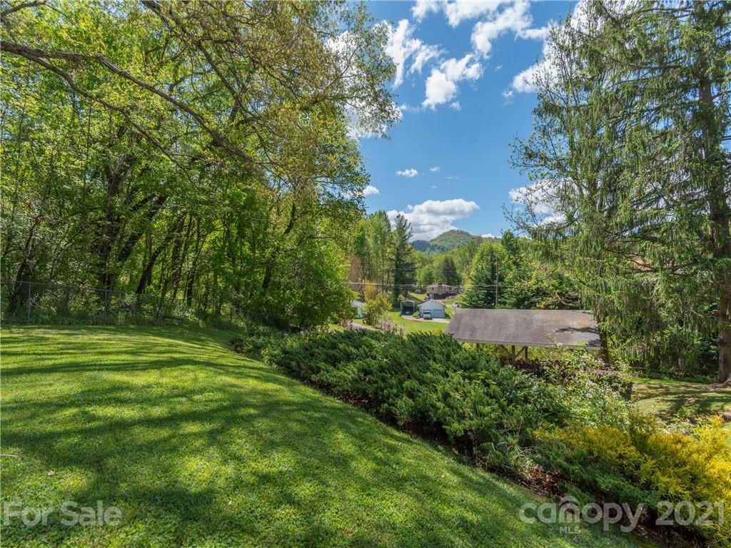 113 Possum Ridge Road Canton, NC 28716 - Photo 17 of 24 a view of a yard