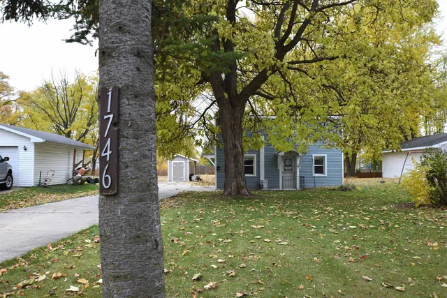 $164,900 | 1746 Lost Lane, Green Bay, WI 54302