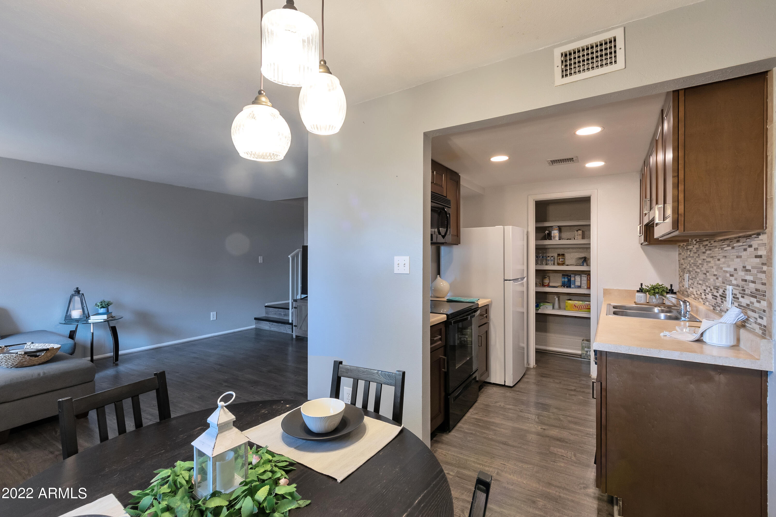 600 South Dobson Road, Unit 100 Mesa, AZ 85202 - Photo 5 of 18 Dining Area and Kitchen