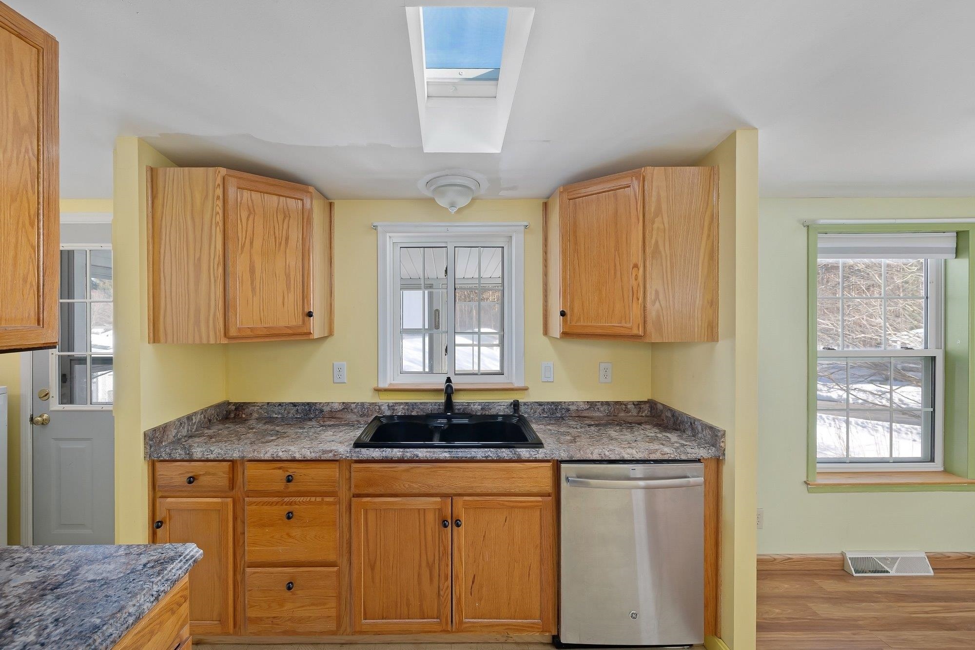 639 Meadowbend Road Williston, VT 05495 - Photo 12 of 41 Gallery Image 12