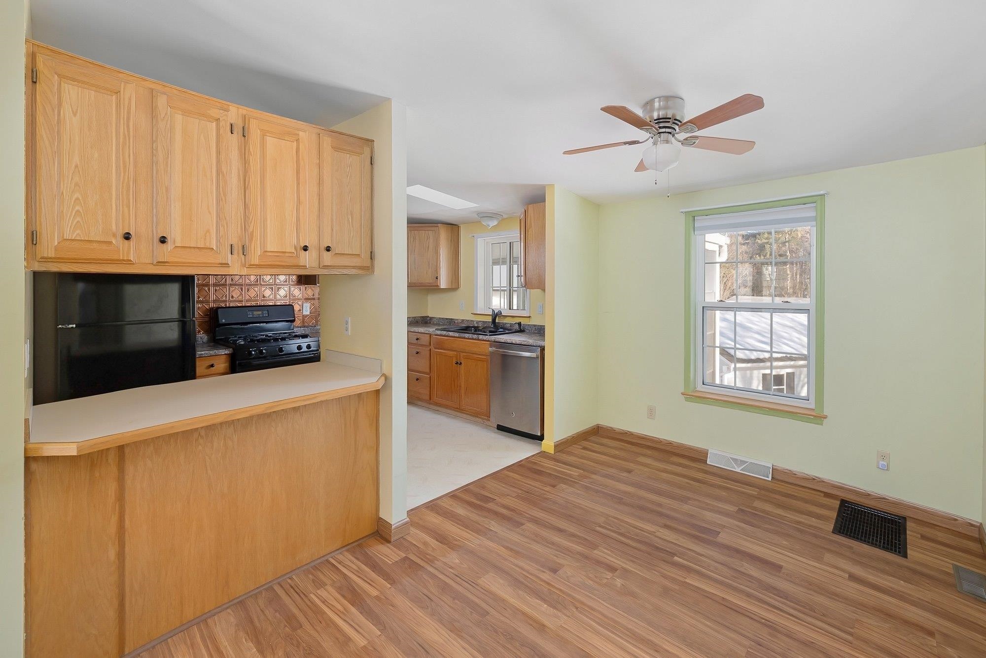 639 Meadowbend Road Williston, VT 05495 - Photo 8 of 41 Gallery Image 8