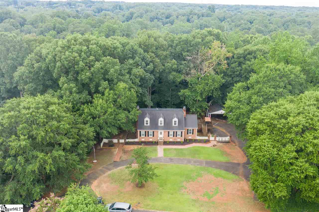 107 Roberts Farm Road Simpsonville, SC 29681 - Photo 2 of 27 Gallery Image 2