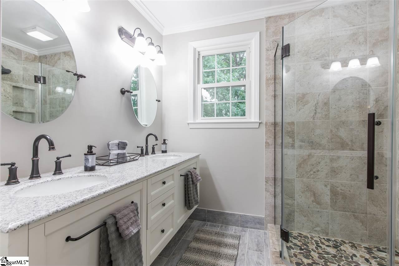 107 Roberts Farm Road Simpsonville, SC 29681 - Photo 15 of 27 Gallery Image 15