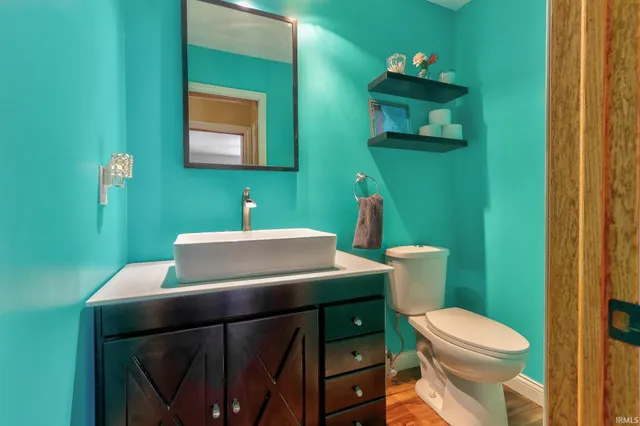 $450,000 | 1730 Orchard Road, Evansville, IN 47720