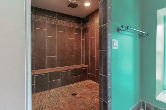 $450,000 | 1730 Orchard Road, Evansville, IN 47720