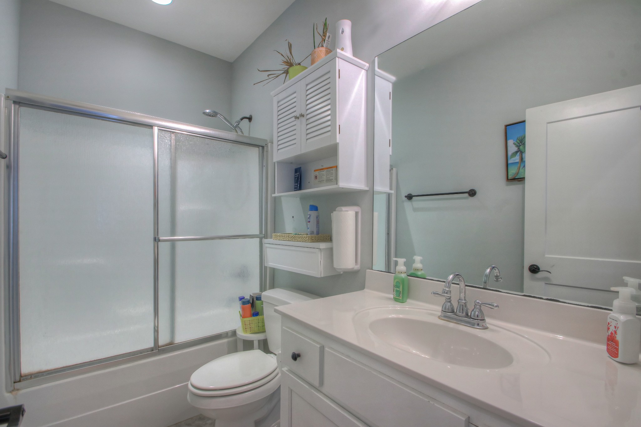 121 Flat Woods Road Lebanon, TN 37090 - Photo 16 of 39 a bathroom with a sink toilet and shower
