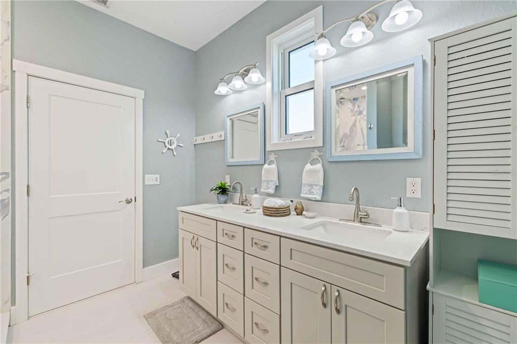 7524 Whitcomb Street Englewood, FL 34223 - Photo 14 of 35