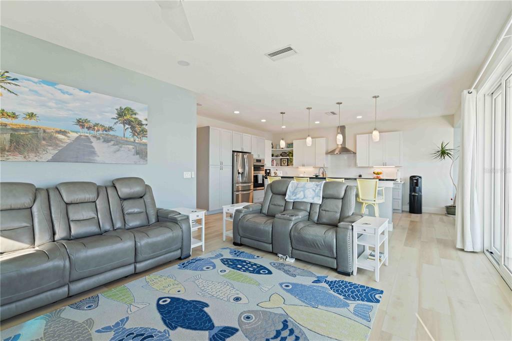 7524 Whitcomb Street Englewood, FL 34223 - Photo 3 of 35