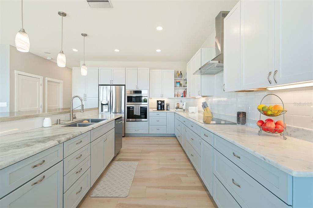 7524 Whitcomb Street Englewood, FL 34223 - Photo 5 of 35