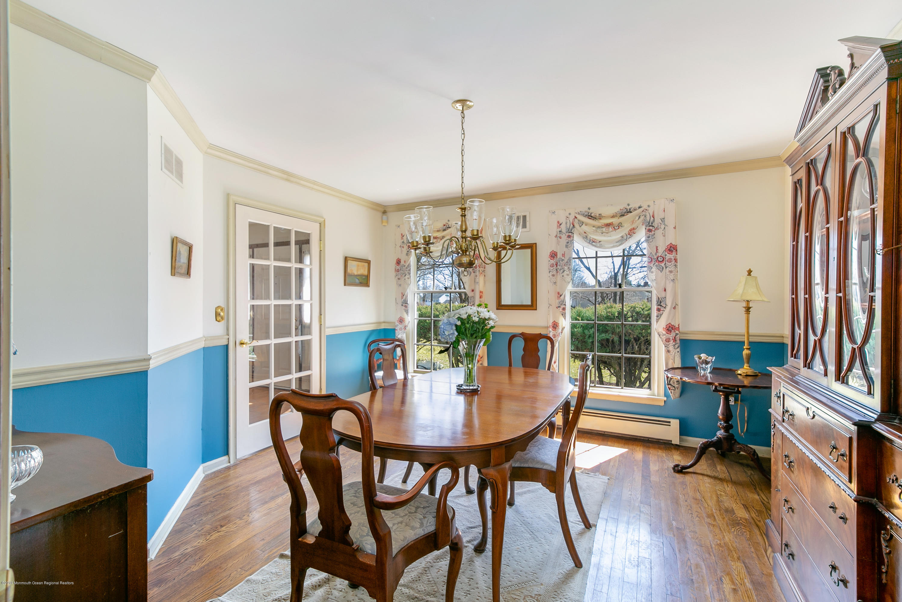 66 Crow Hill Road Freehold, NJ 07728 - Photo 14 of 40 crow dining 1
