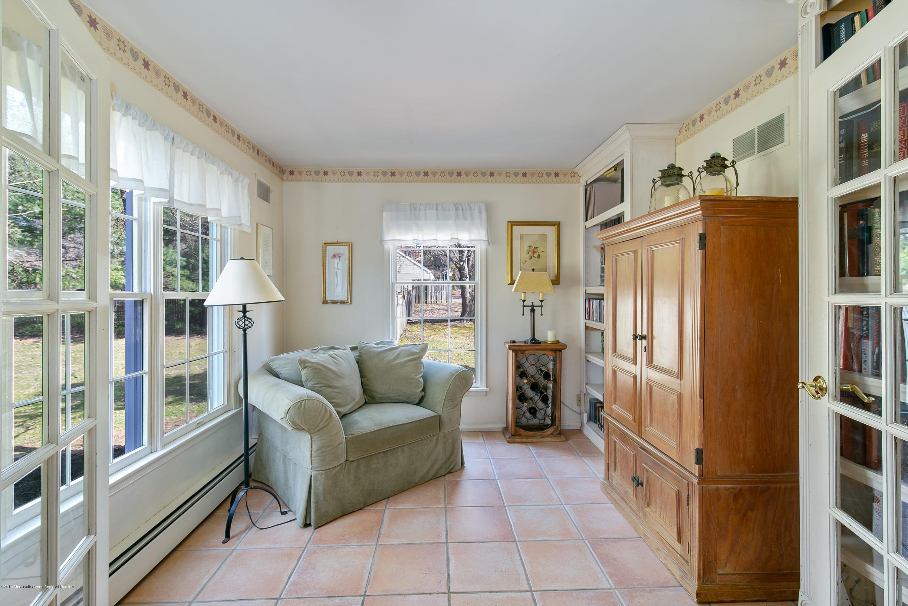 66 Crow Hill Road Freehold, NJ 07728 - Photo 3 of 40 crow sunrm 1