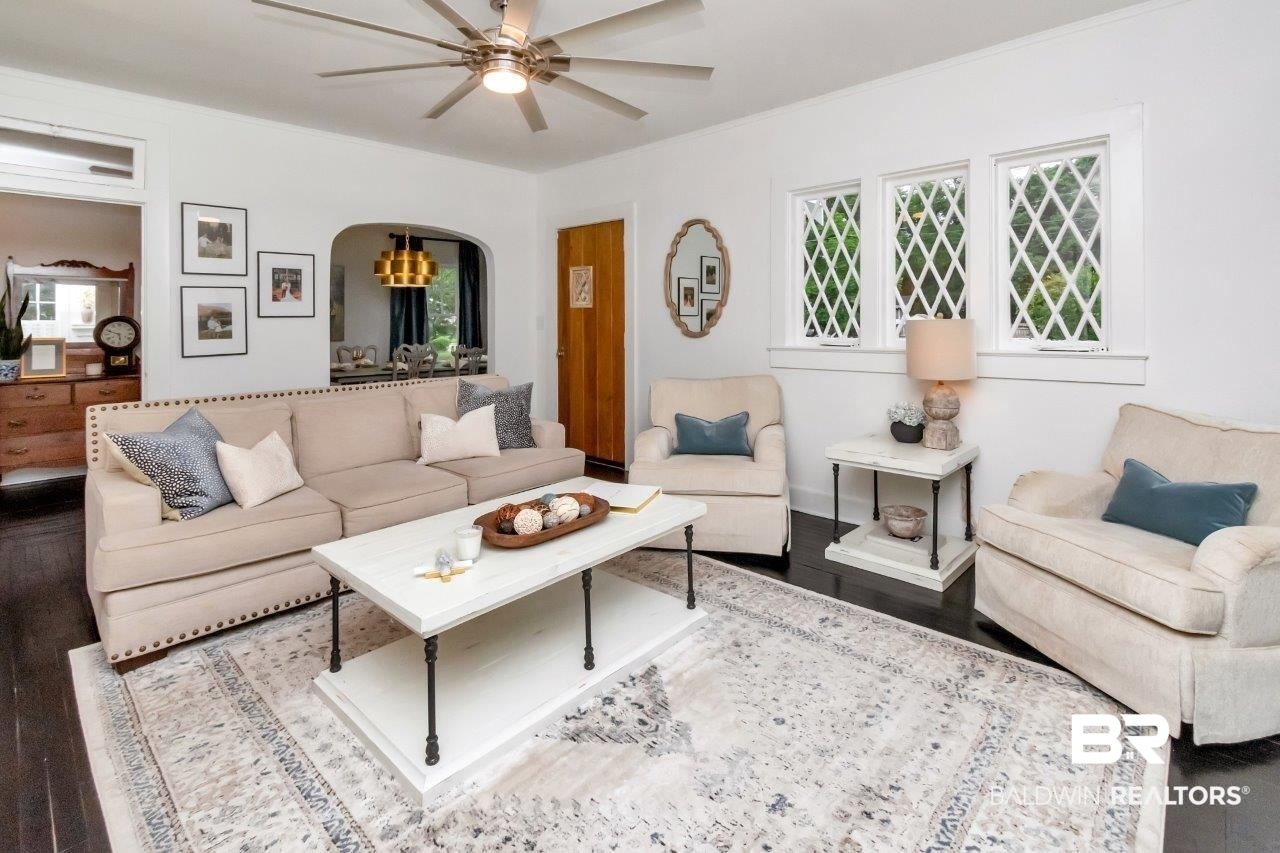 54 Crenshaw Street Mobile, AL 36606 - Photo 4 of 30