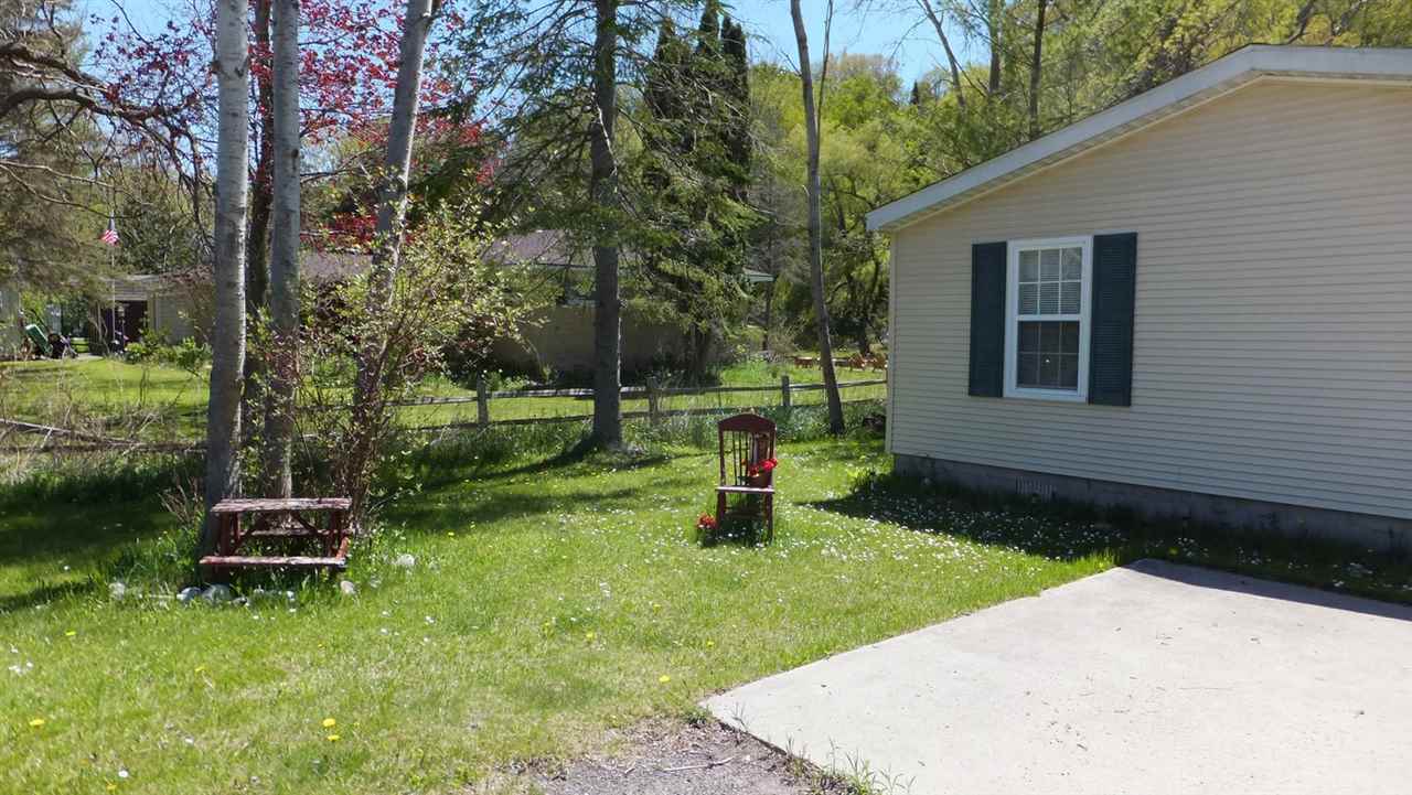 10795 Riverside Drive Honor, MI 49640 - Photo 16 of 25 1817365-16.JPG