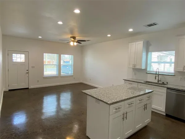 $1,725 | 2538 Stovall Drive, Dallas, TX 75216