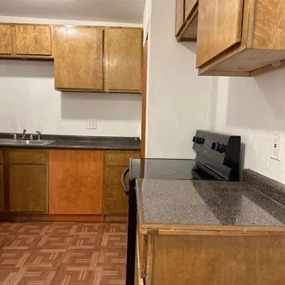 $1,675 | 2538 Stovall Drive, Dallas, TX 75216