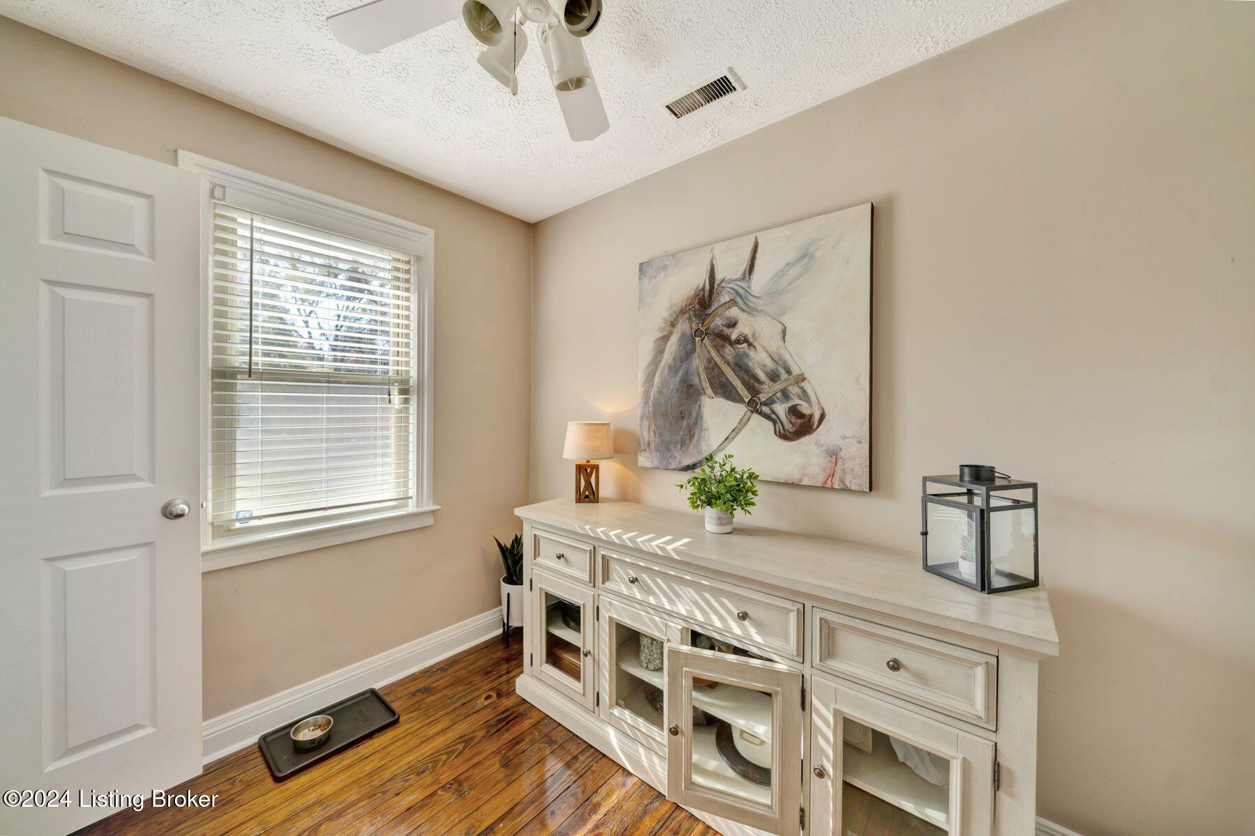8302 Ferndale Road Louisville, KY 40291 - Photo 25 of 63 photo_online_024