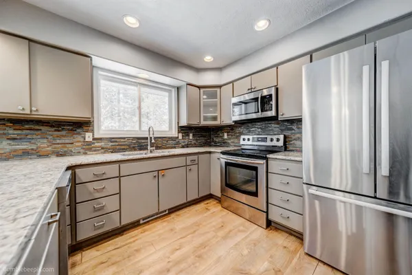 $679,900 | 5301 East Eloika Road, Elk, WA 99009