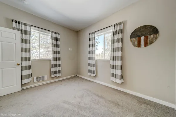 $679,900 | 5301 East Eloika Road, Elk, WA 99009