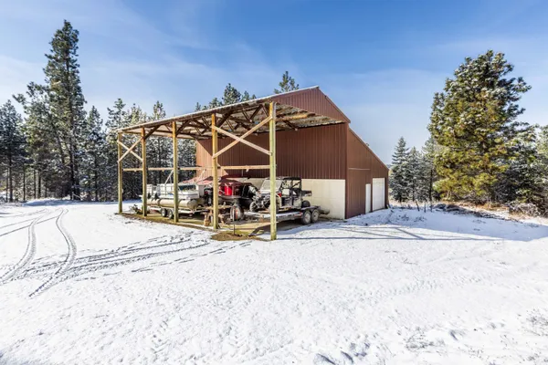$679,900 | 5301 East Eloika Road, Elk, WA 99009