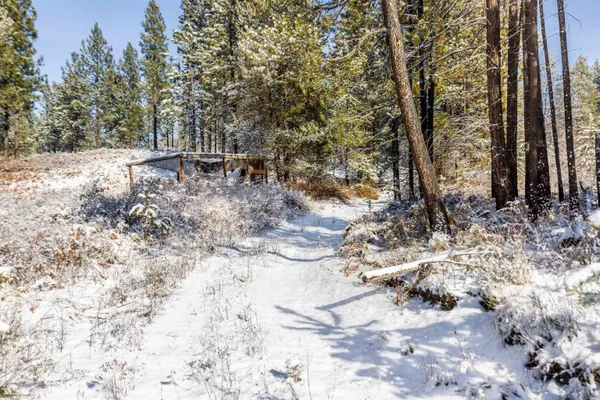 $679,900 | 5301 East Eloika Road, Elk, WA 99009