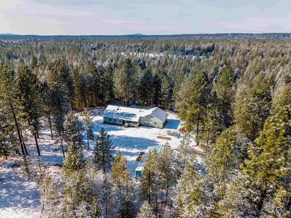 $679,900 | 5301 East Eloika Road, Elk, WA 99009